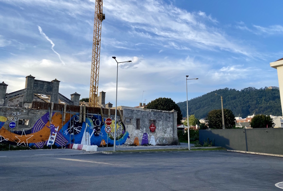 Enjoying the incredible sites of a KFC parking lot in Vaiana do Castelo